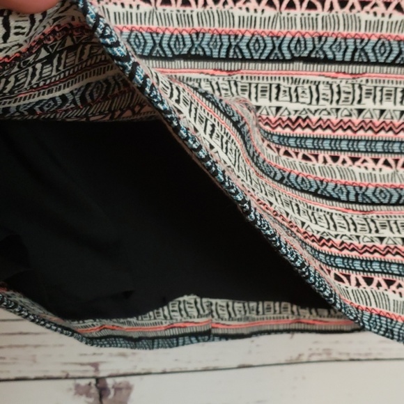 The Limited Print High Waist Pencil Skirt 16 NWT - Picture 4 of 8